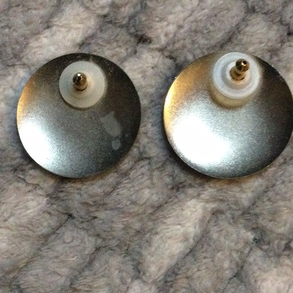 Vintage 80s metal paint swirl earrings - Picture 3 of 3